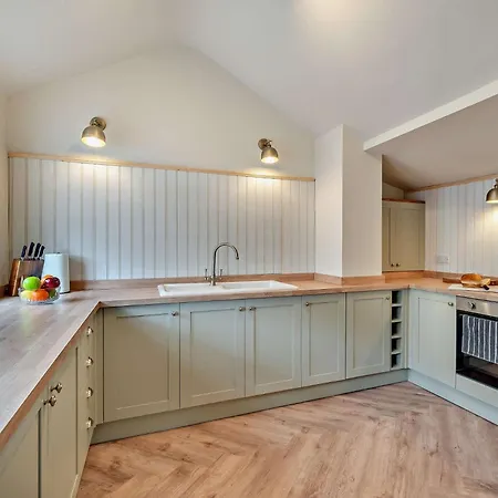 4 Bed In Cartmel 94313 Cark