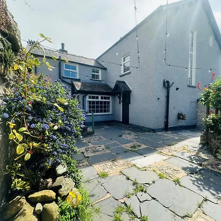 4 Bed In Cartmel 94313 Holiday home *